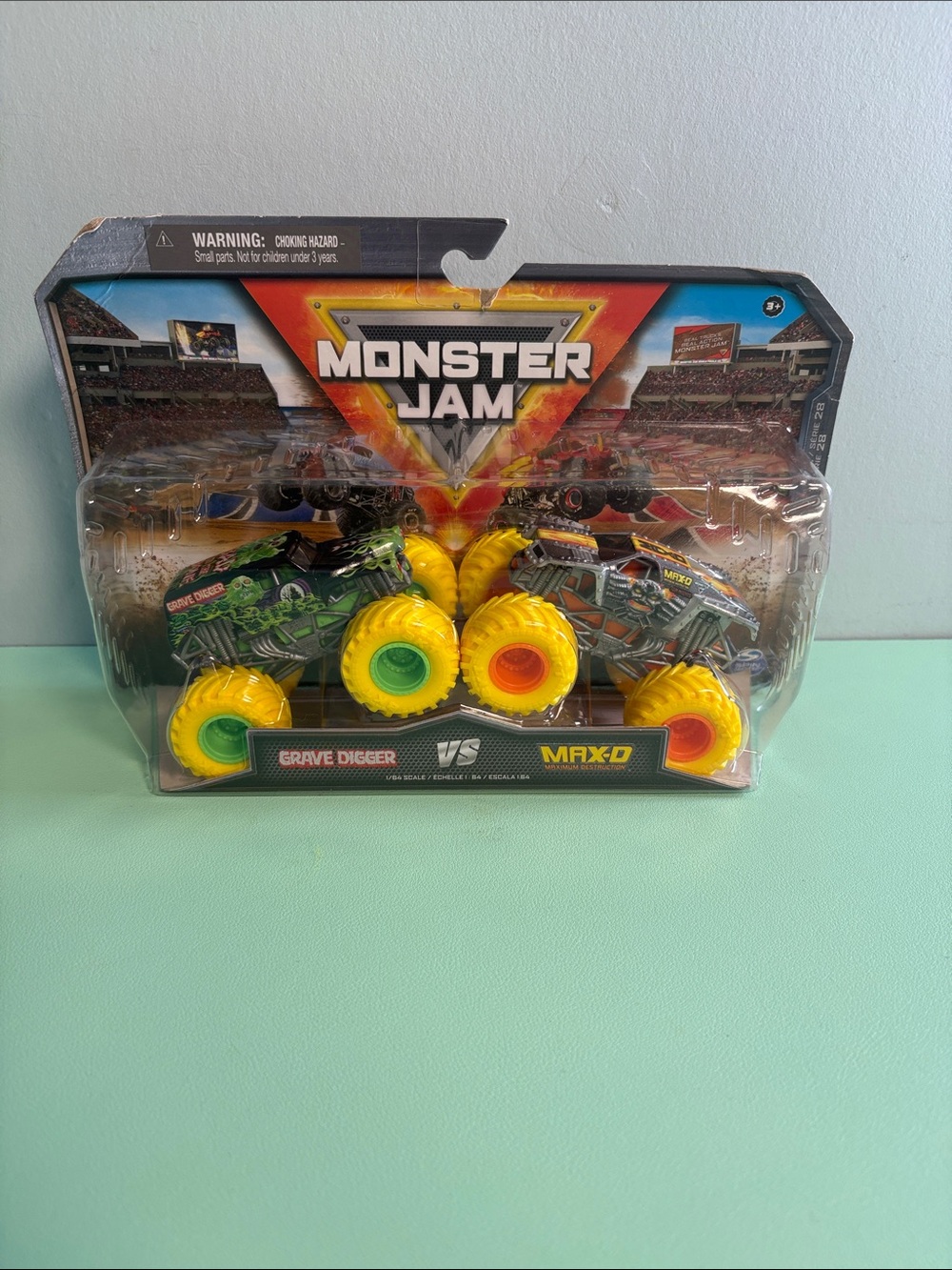 Monster Jam Grave Digger vs Max-o Maximum Destruction Toy Cars, 1:64 Scale, New